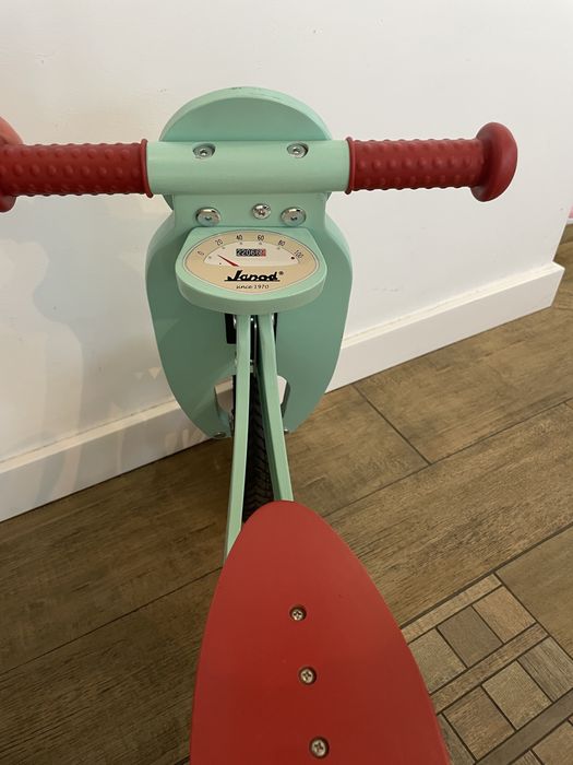 Детско колело - бalance bike vespa дървен баланс байк веспа