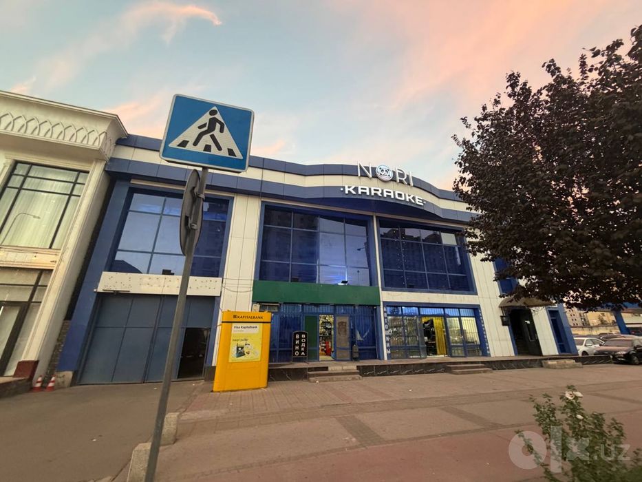 магазин 100кв2 + склад 320кв2