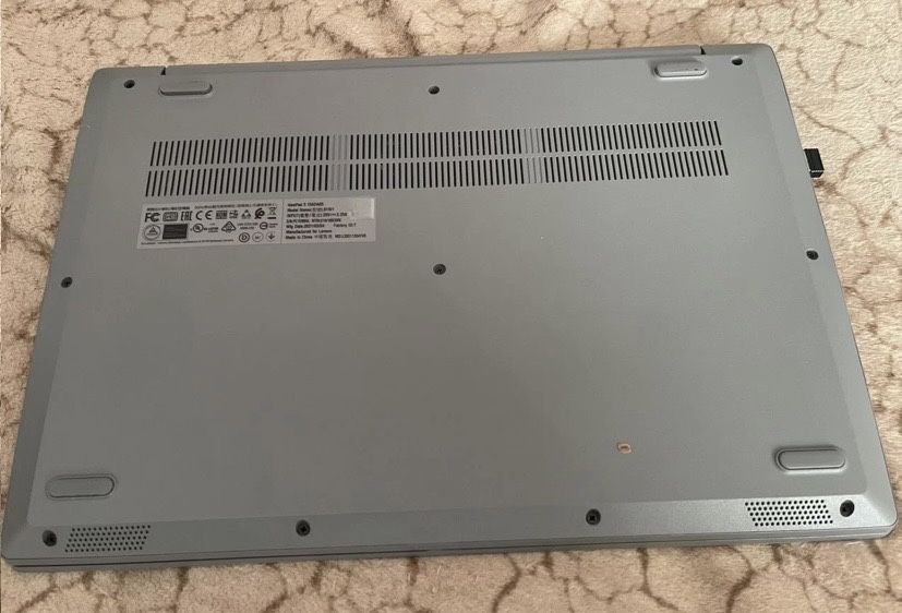Продам ноутбок lenovo