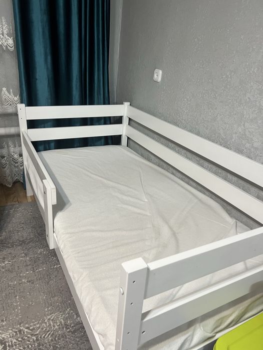 Детская кровать две кровати