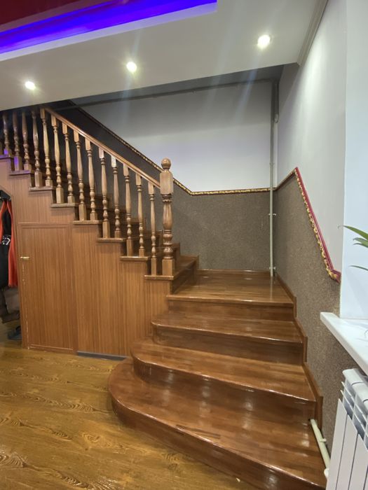 Продается 2 этажный дом мансард