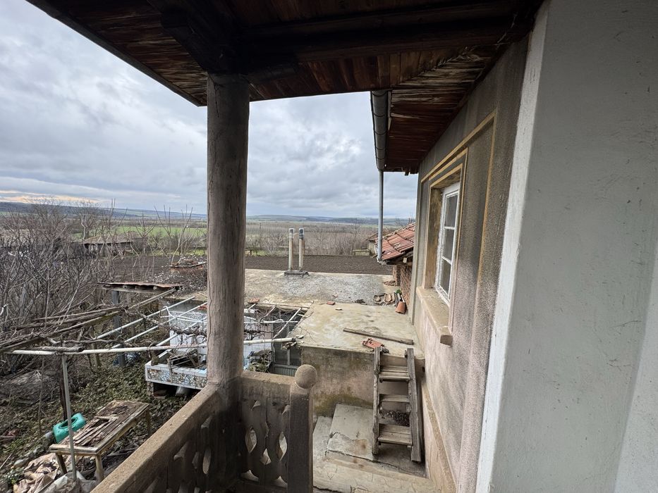 Продавам къща в Село Белцов