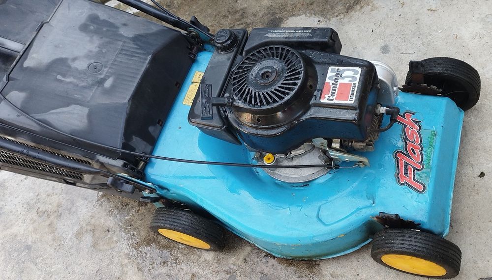 Vand  Tractoras  tuns gazon +masina taiat iarba