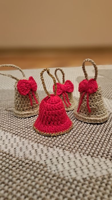 Плетени коледни играчки