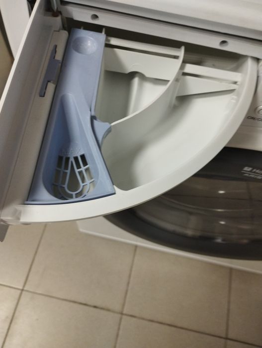 Комбинирана пералня със сушилня