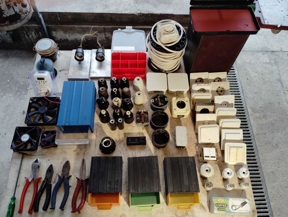 ЛОТ инструменти и ел. части