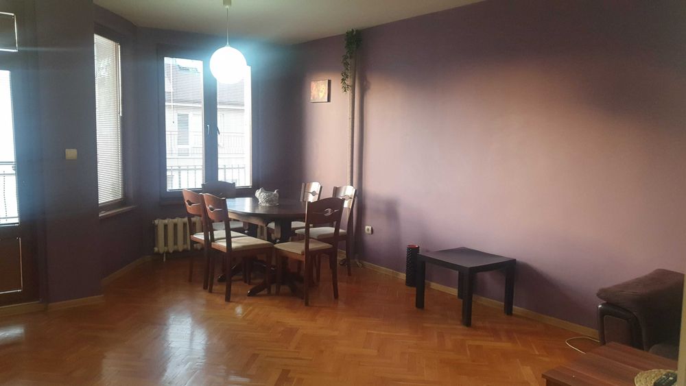 Дава се под наем Тристаен апартамент в София, Зона Б-18 - 130 кв.м за 612 € - Снимка #1