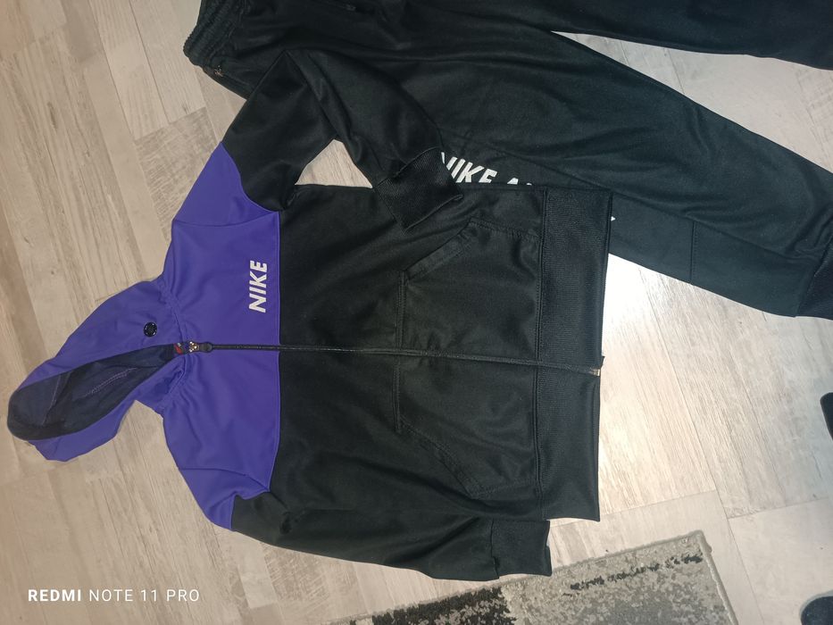 Екипче nike //////