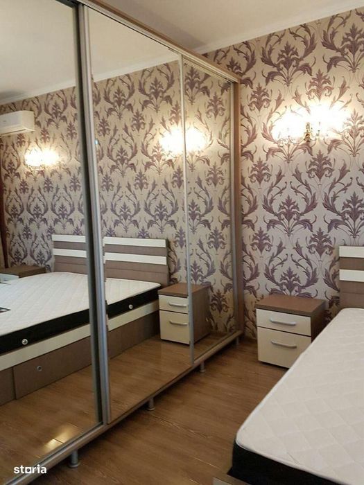 Vila lux de 5 camere cu parcare subterana în zona Bragadiru - Ghencea