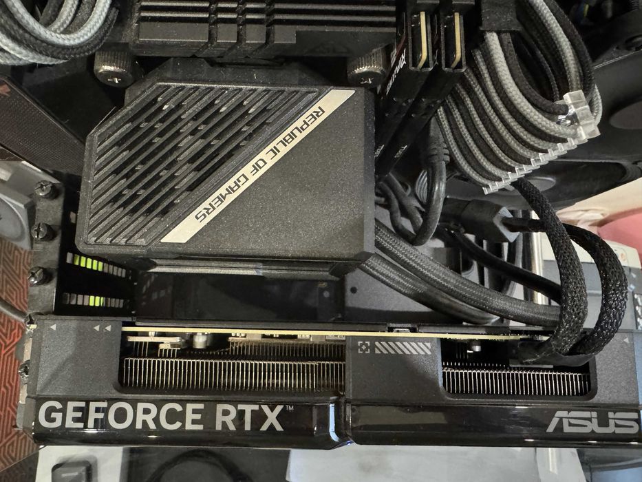 ASUS Dual NVIDIA GeForce RTX 4070 Super 12GB GDDR6X