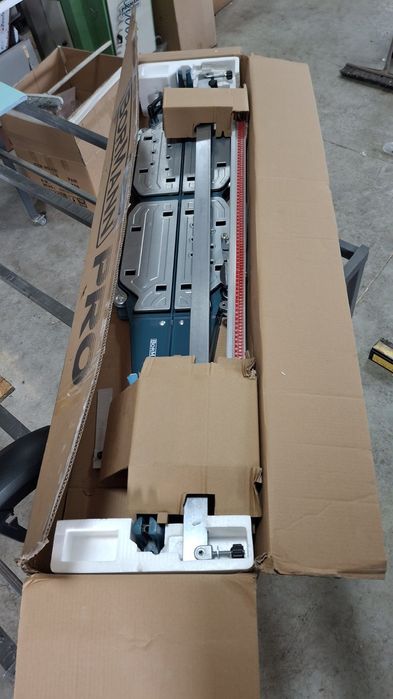 Машина за плочки Bormann