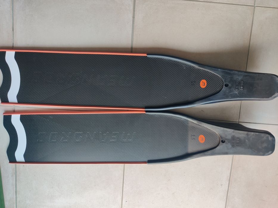 Карбонови плавници Meandros