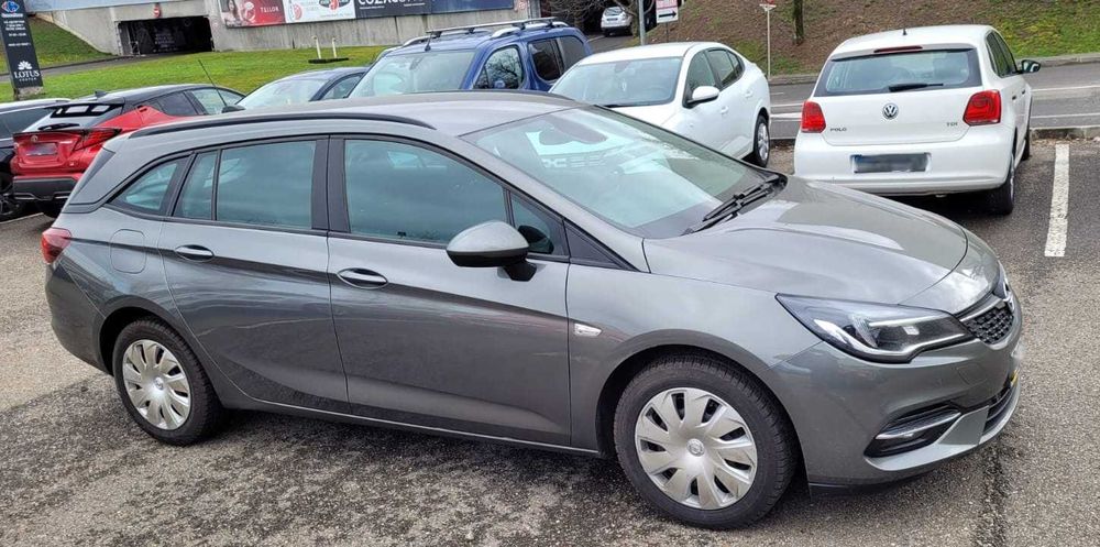 Opel Astra Sports Tourer 2020 culoare gri, AC Break, 1,2l, benzina