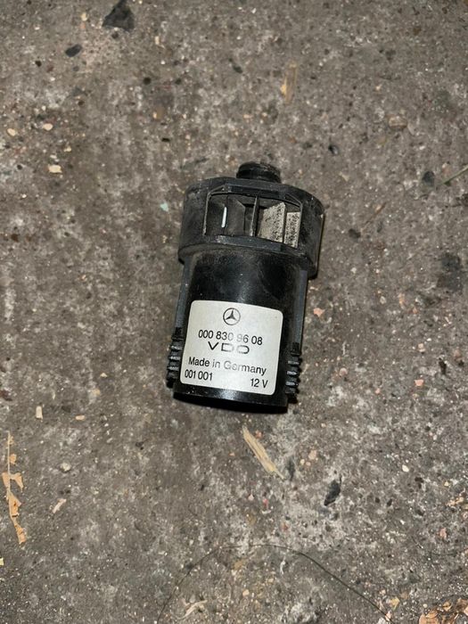 Продаю запчасти 124 мерседес.  Авторазбор