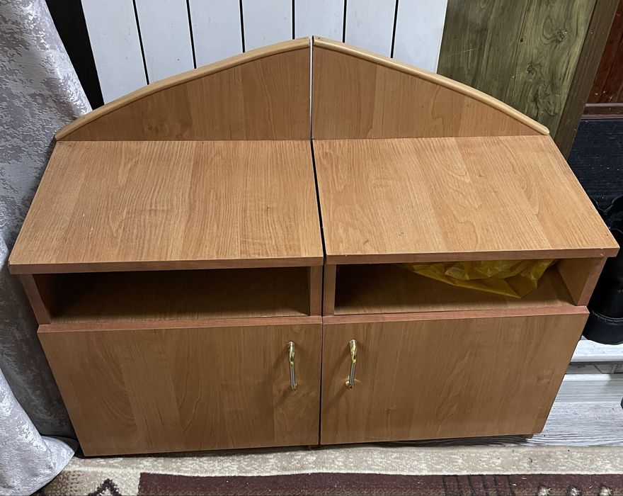 Продам две тумбочки