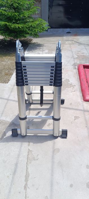 Scară aluminiu extensibilă