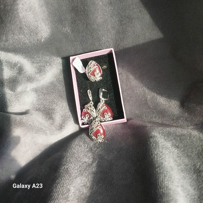 Серебряный комплект