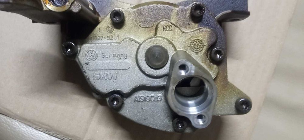 Pompa de ulei, motor 1.4 TSI (CAXA)