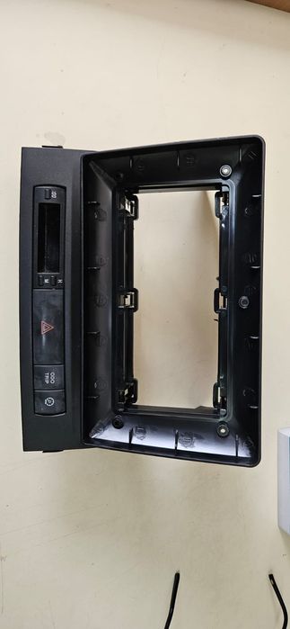 Рамка магнитолы Toyota prius 20