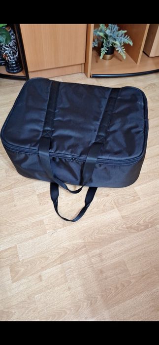 Huse pentru toate tipurile de boxe mixere..genți pt cabluri...etc!