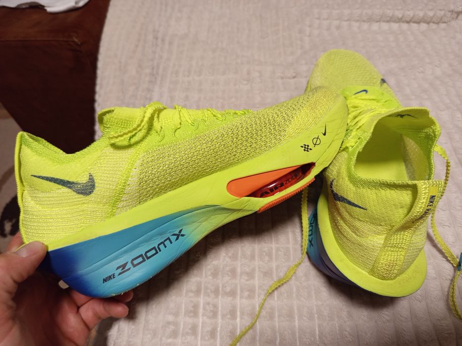 Adidasi Nike ALPHAFLY 3