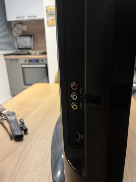 Телевизор и DVD Philips