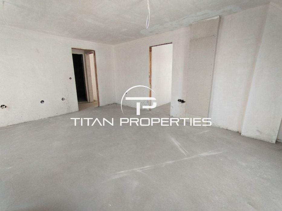 Продава се Тристаен апартамент в Варна, Колхозен пазар - 110 кв.м за 1819 €/кв.м - Снимка #6