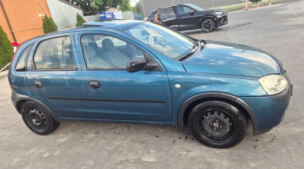 Opel corsa- 1.0 benzina- trapa-2003