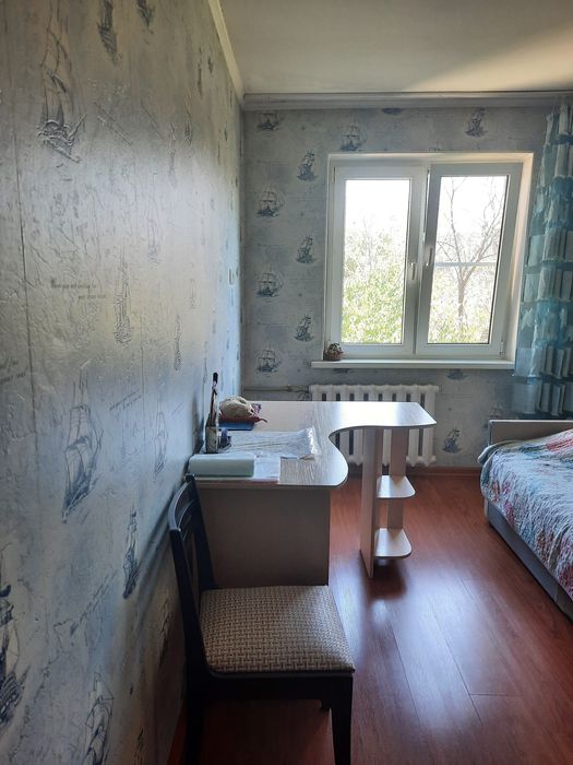 Продаётся 2 - х комнатная квартира