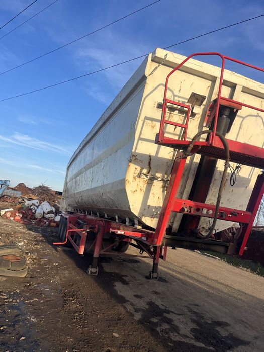 Semiremorca basculabila Kemph 65M3