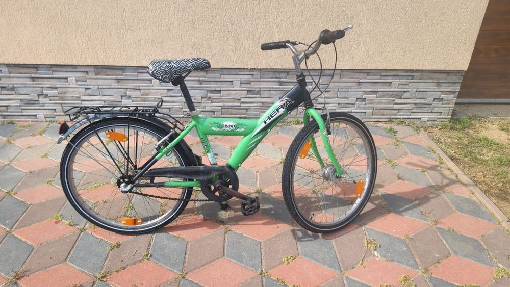 Bicicletă pentru fete .Calitate bună.