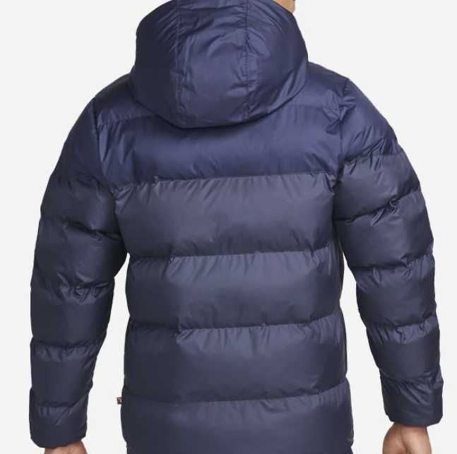 яке Nike ново с етикети, р-р M