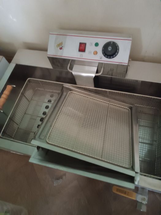 Продам Фритюрницу Crazy Pan