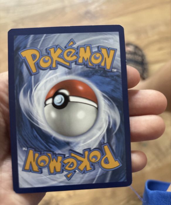 Carte pokemon rara