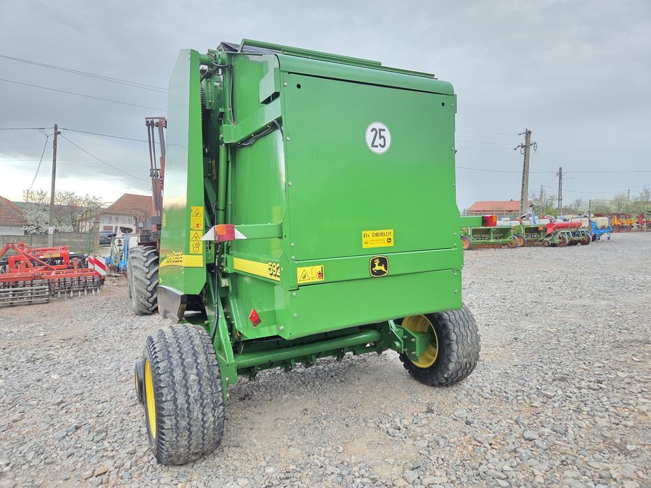 Presa Balotat John Deere 592