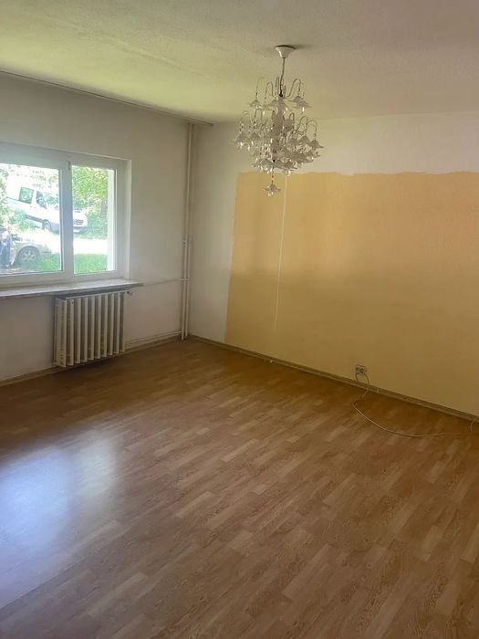 Vând apartament 3 camere