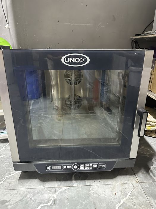 Unox пароконвектомат