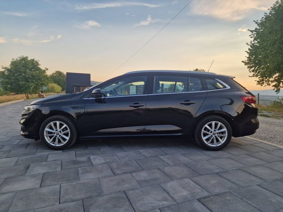 Renault Megane IV 4
