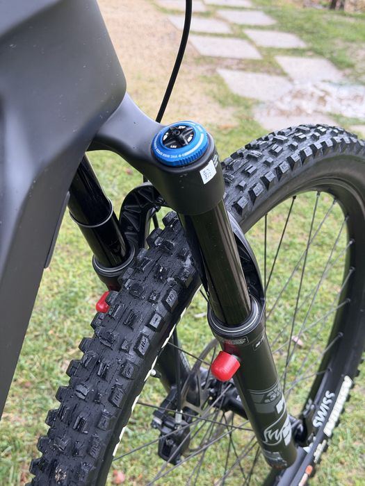 2024 Ebike Canyon Spectral:ON CF9 900Wh AXS CARBON 0 Цикъла!