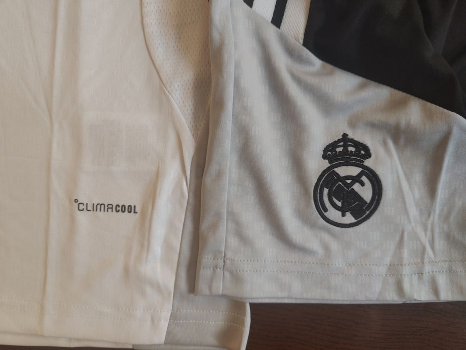 Тренировъчен футболен екип Real Madrid Training 26/27