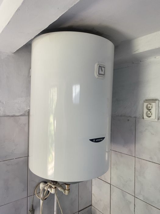 Vand Boiler Ariston 80 L
