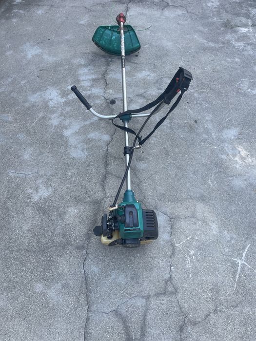 Бензинов тример BAT HAL