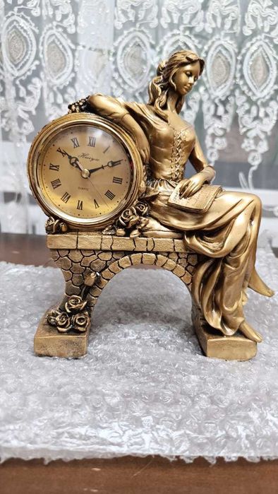 настольные подарочные часы