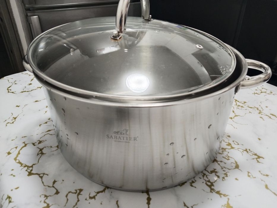 Кастрюли в отличном состоянии