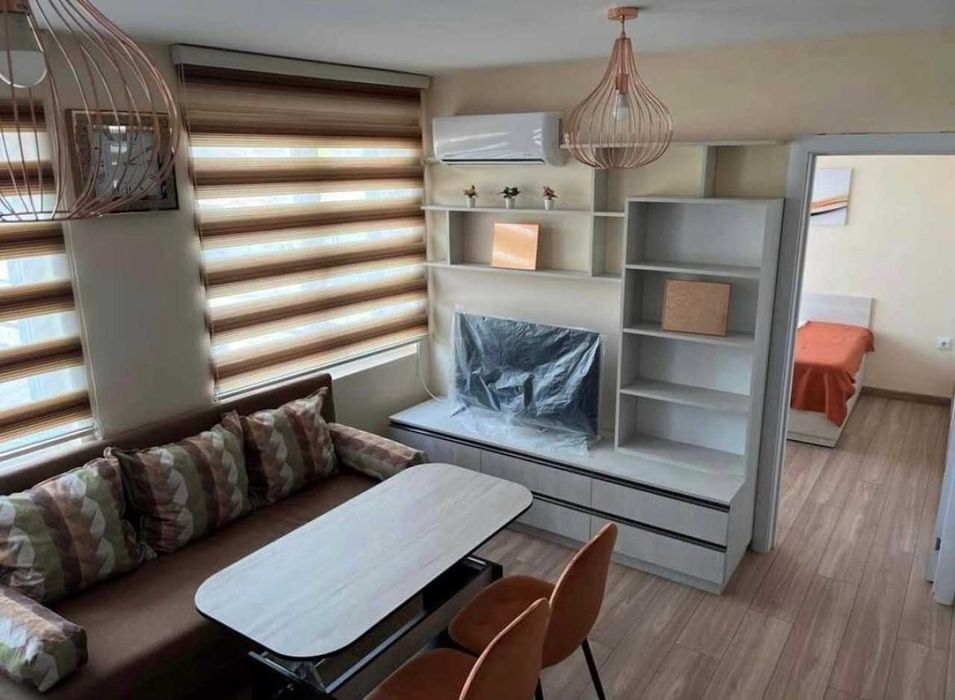 Дава се под наем Двустаен апартамент в Пловдив, Младежки Хълм - 45 кв.м за 350 € - Снимка #2