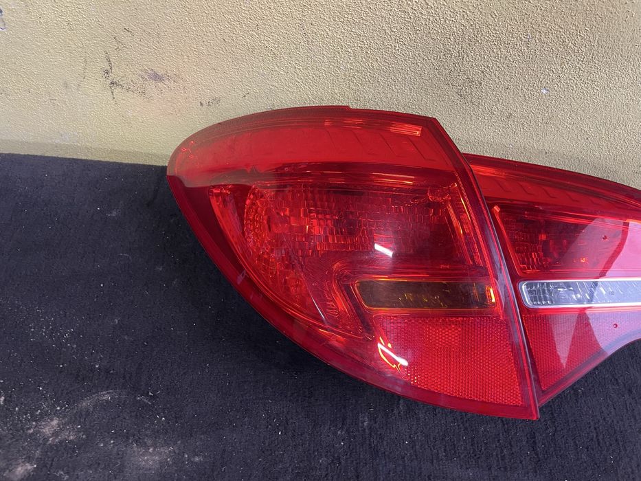 Stopuri St Caroserie  Haion Opel Meriva B An 2011/2017 Pret 400 lei
