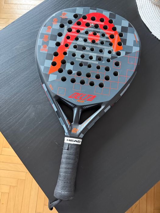 Paletă padel HEAD Delta Plus – utilizată, funcțională