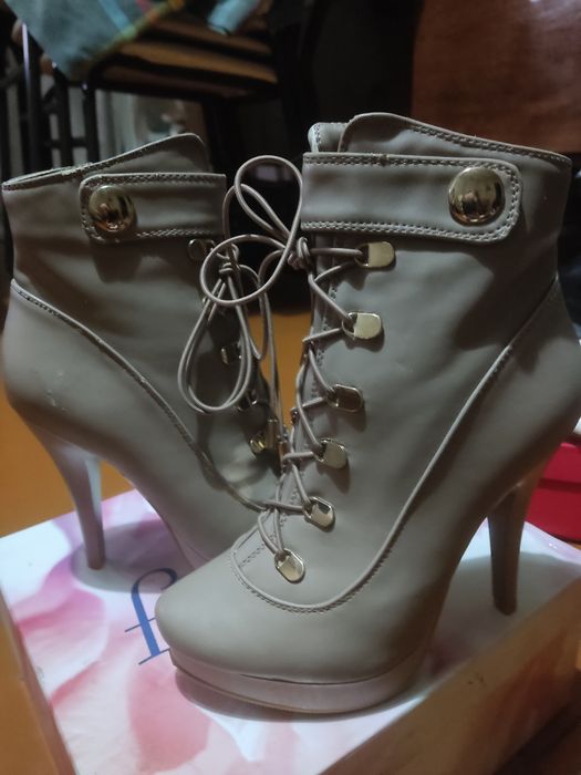 Обувь женская новая