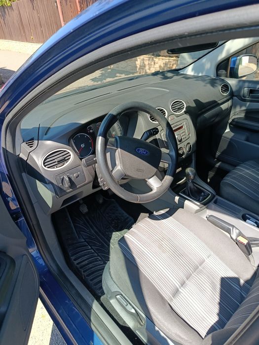 Ford focus 2 1.6 tdci 90 cai din 2008