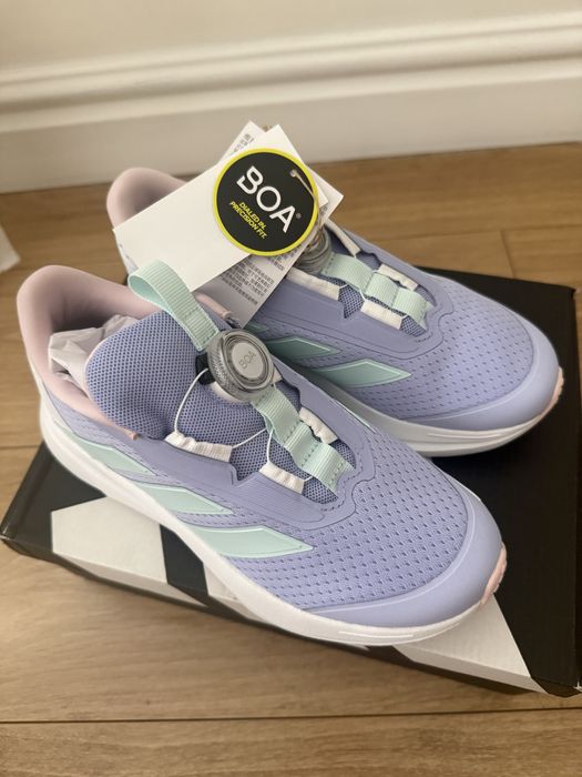 Кроссовки Адидас